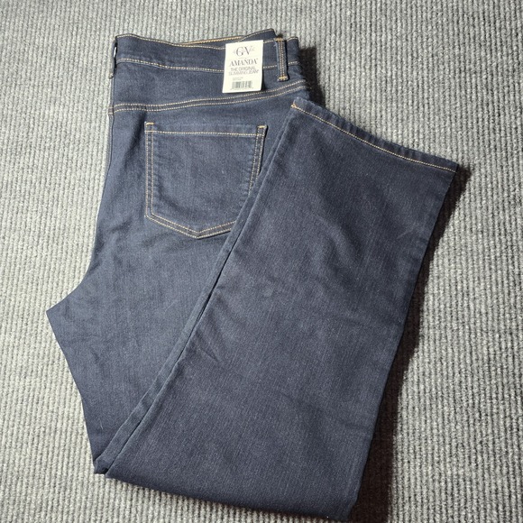 Gloria Vanderbilt Denim - GV Amanda Original Slimming Jeans Women's Size 18 NWT Color: Denim Blue
